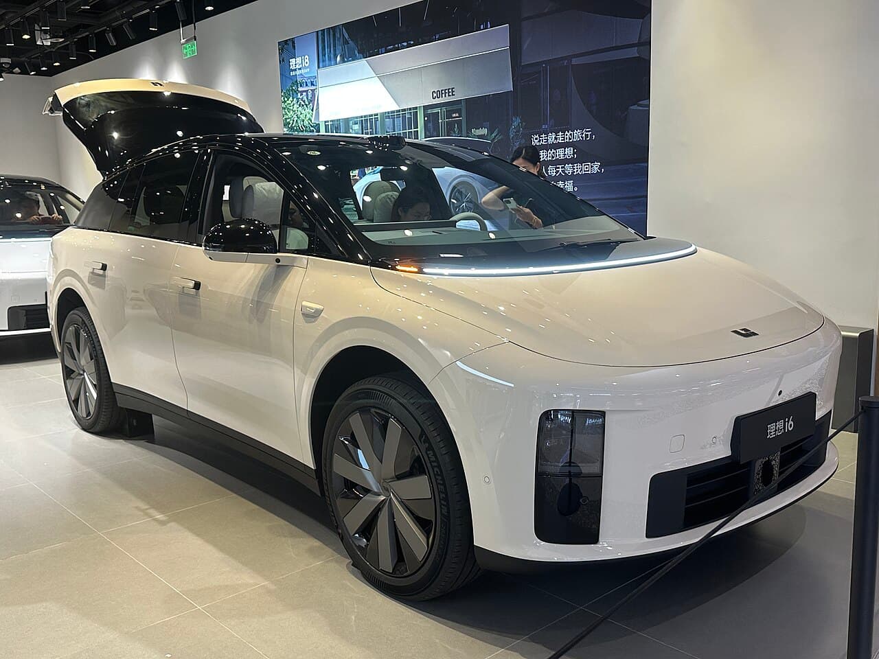 Li i6