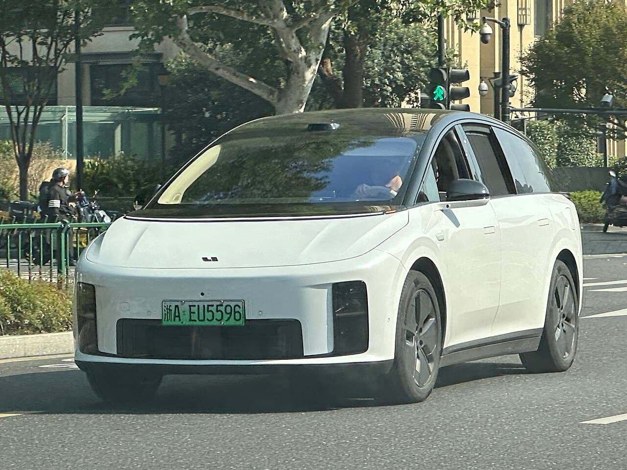 Li i8