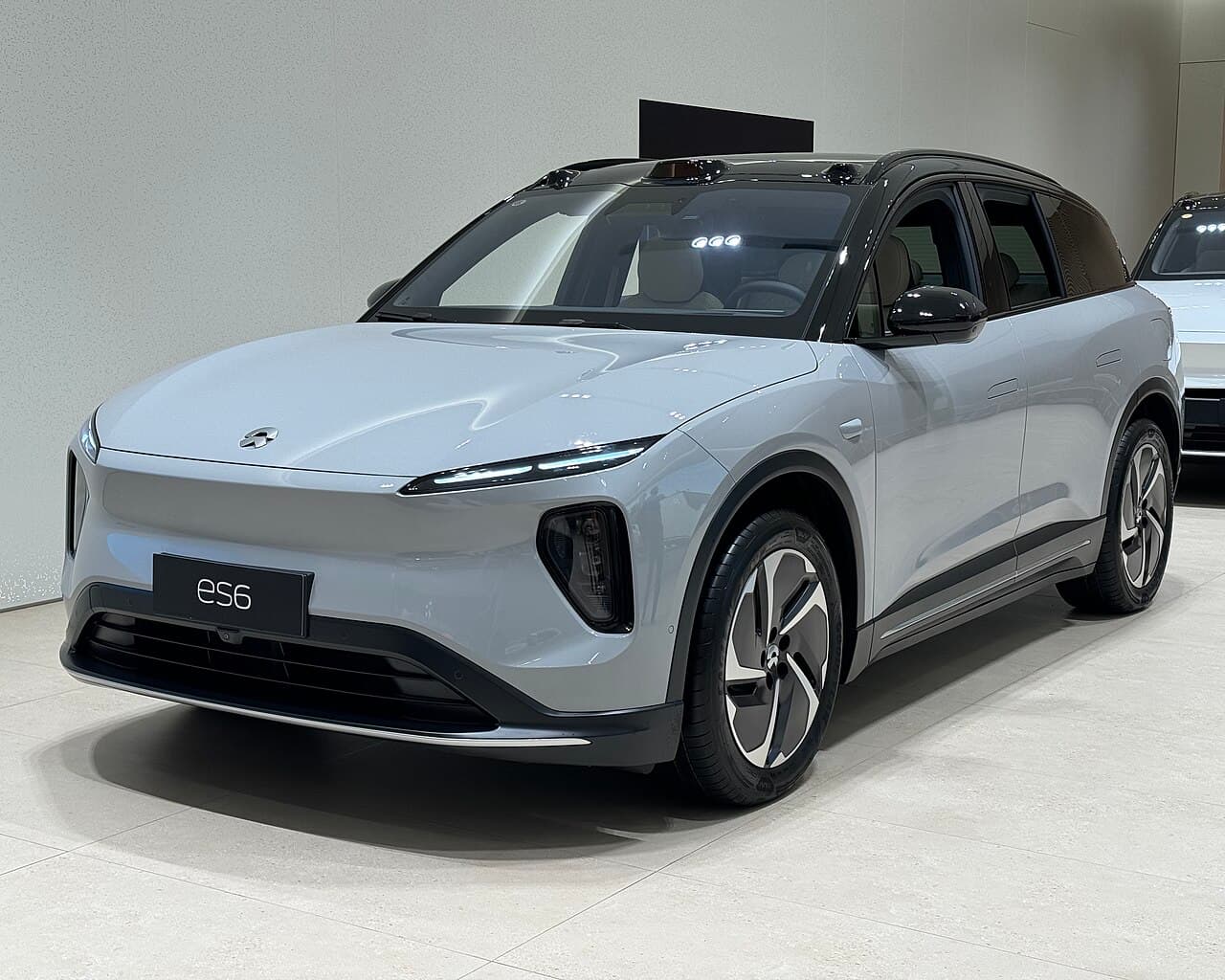 NIO ES6