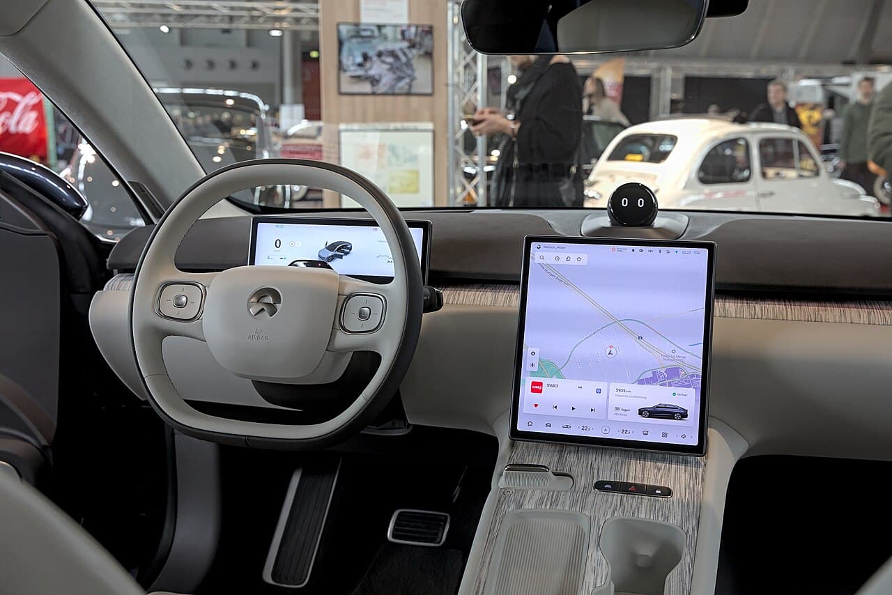 NIO ET7